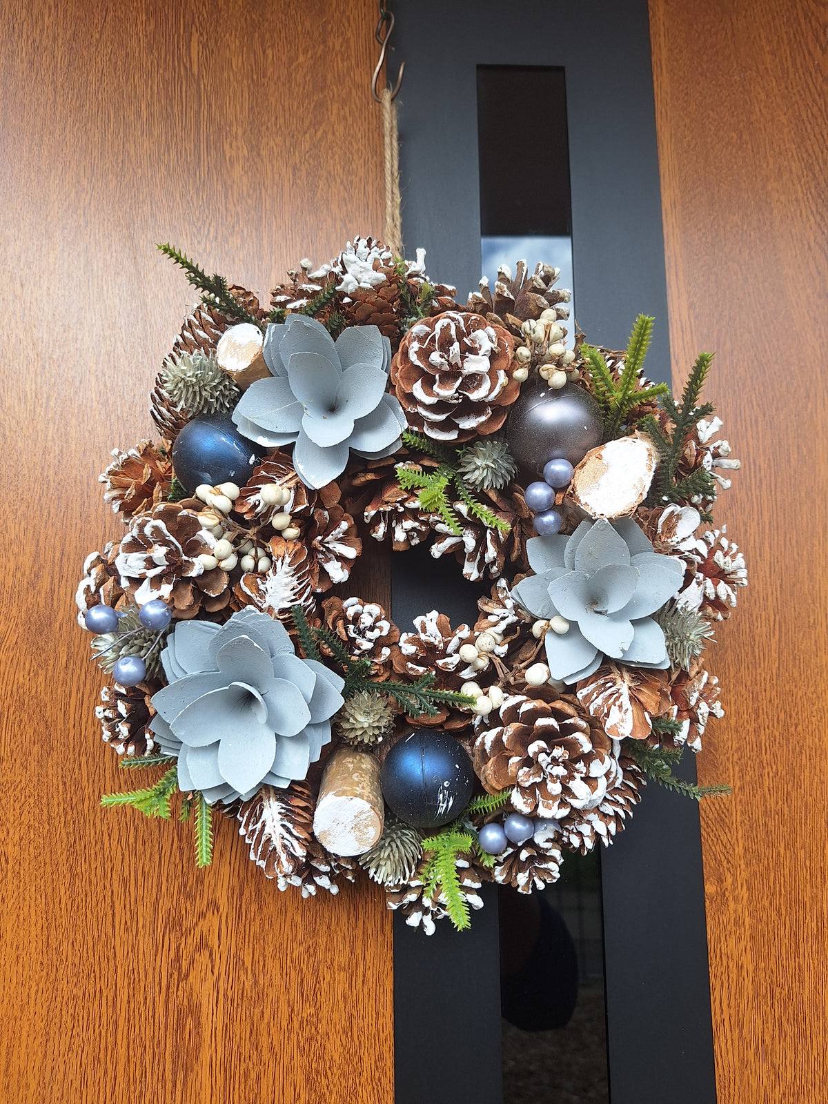 Iced Rose Christmas Wreath 30cm | Frosted Pine Cone Door & Table Wreath