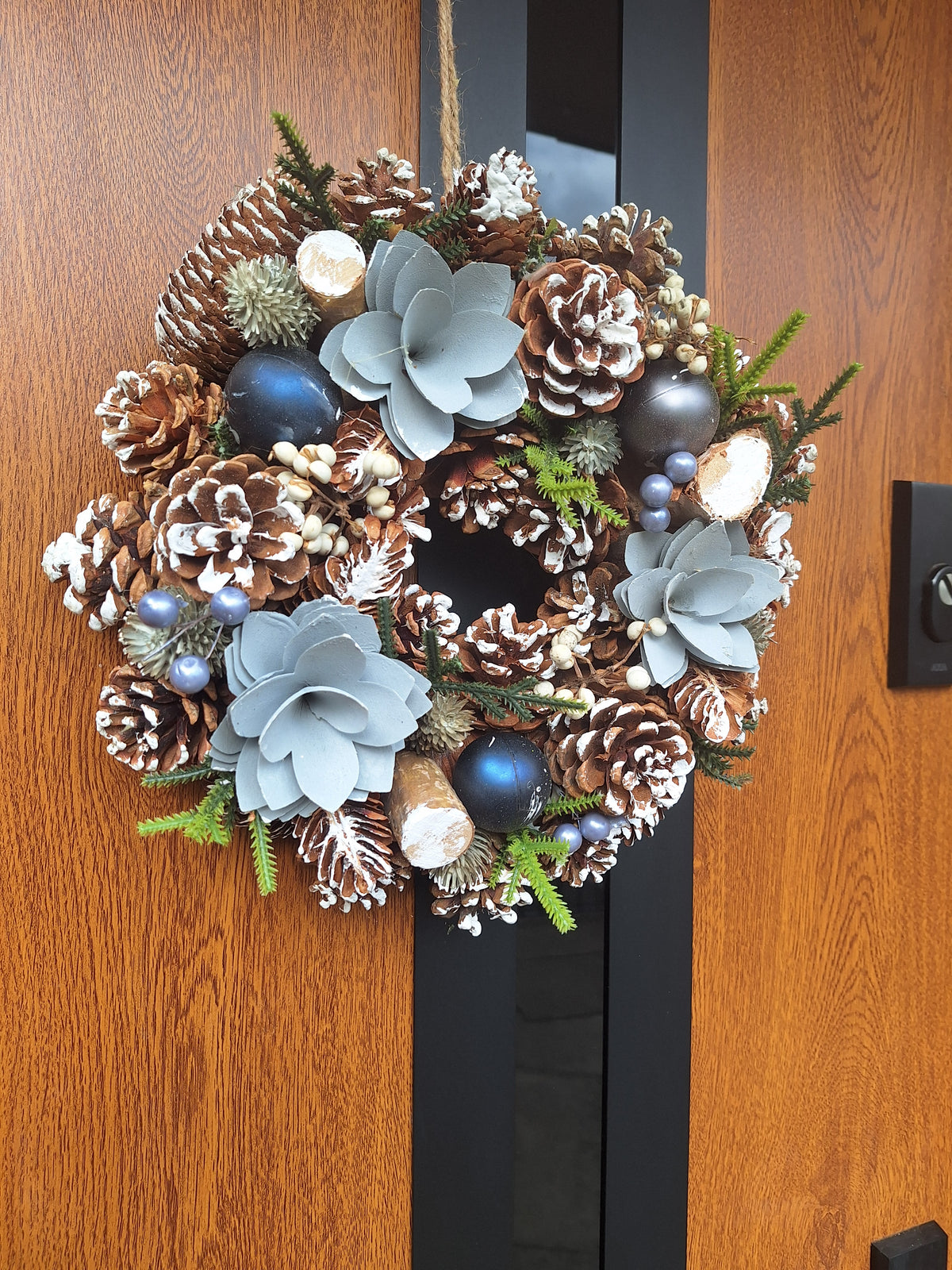 Iced Rose Christmas Wreath 30cm | Frosted Pine Cone Door & Table Wreath