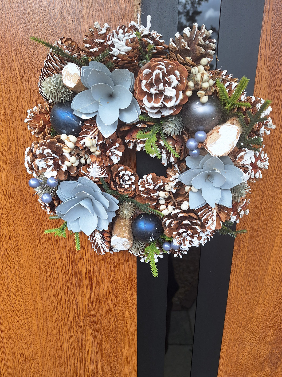 Iced Rose Christmas Wreath 30cm | Frosted Pine Cone Door & Table Wreath