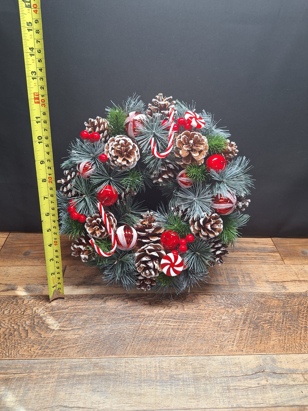 30cm Christmas Candy Wreath – Natural Pine Cones & Red Decorations | Free UK Delivery